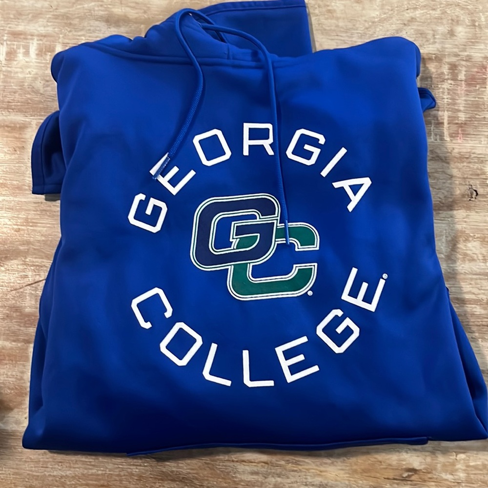 Brand new Georgia College Under Armour ￼hoodie   
Size medium